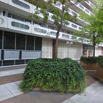 UN ENSEMBLE IMMOBILIER